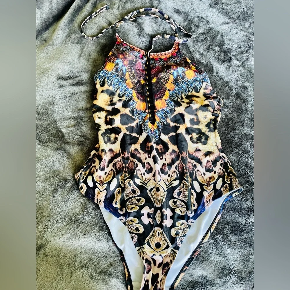Sexy one piece swimsuit women size S + beads and back buckle *has a small hole